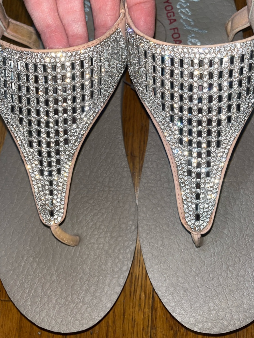NWOT Skechers Yoga Mat Women's Light Pink Rhinestone Thong Bling Sandals Size 10 - Picture 10 of 10